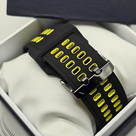 Ремешок для смарт-часов Garmin Enduro 2 шириной 26 мм, двухцветный с перфорацией (черный/желтый)